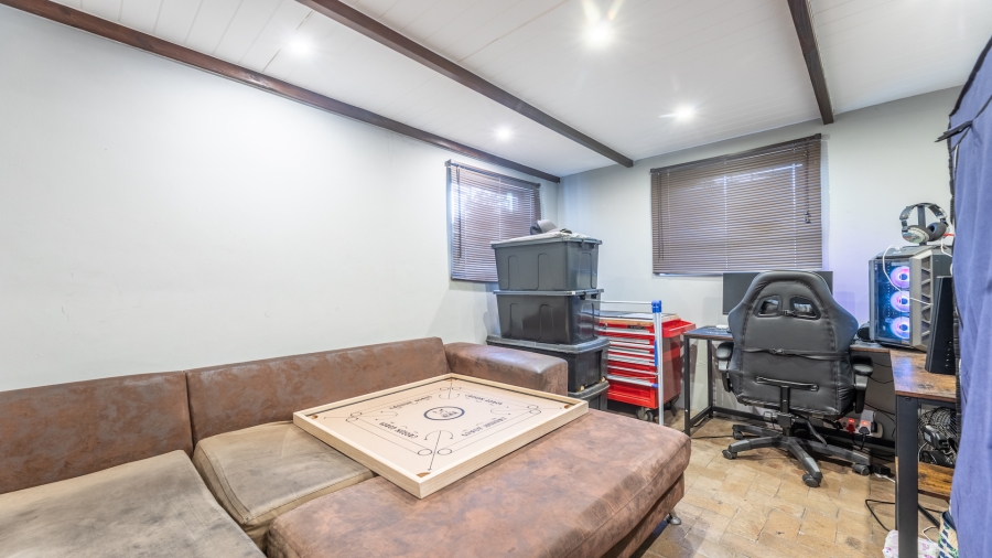 3 Bedroom Property for Sale in Table View Western Cape